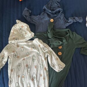 Baby Avocado Print and Solid Green Onesies with Hood